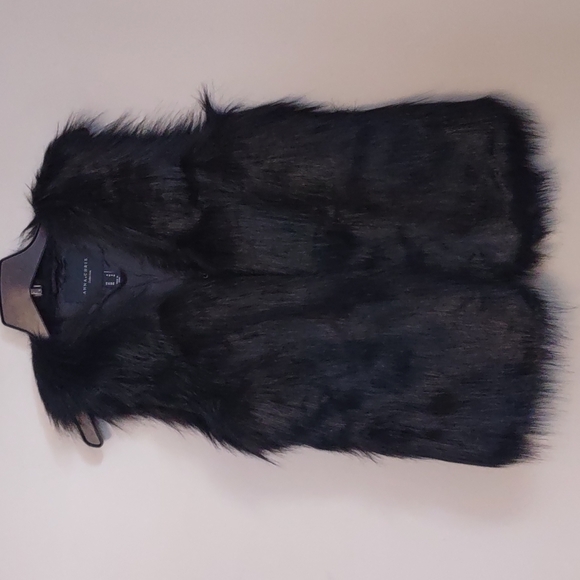 ANNA & CHRIS Faux Fur Soft Vest Waistcoat Small - Picture 7 of 12